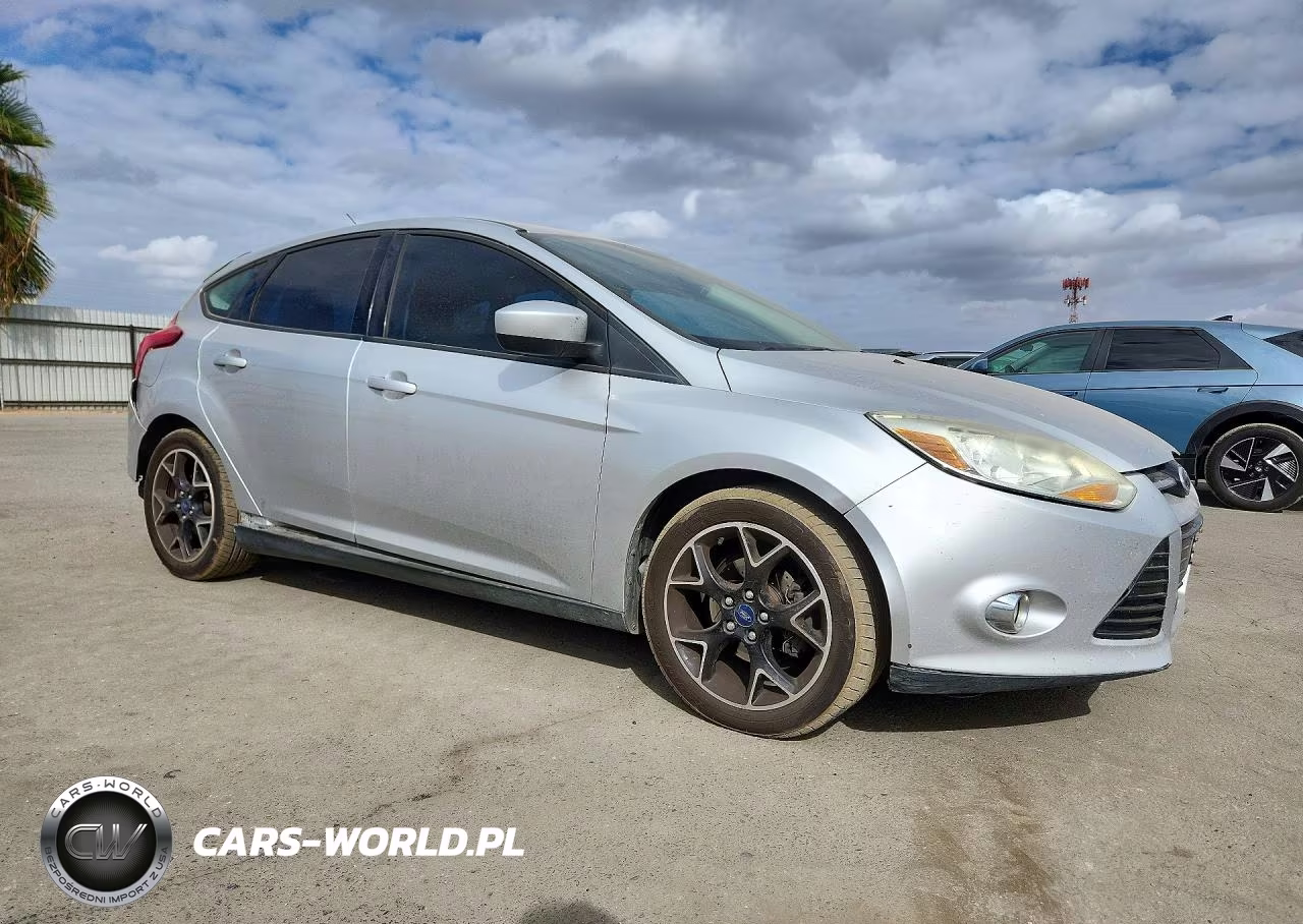 2012 Ford Focus Se VIN:1FAHP3K29CL429807 - 4