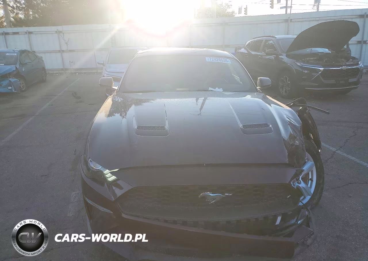 2018 Ford Mustang VIN:1FA6P8TH0J5185733 - 5