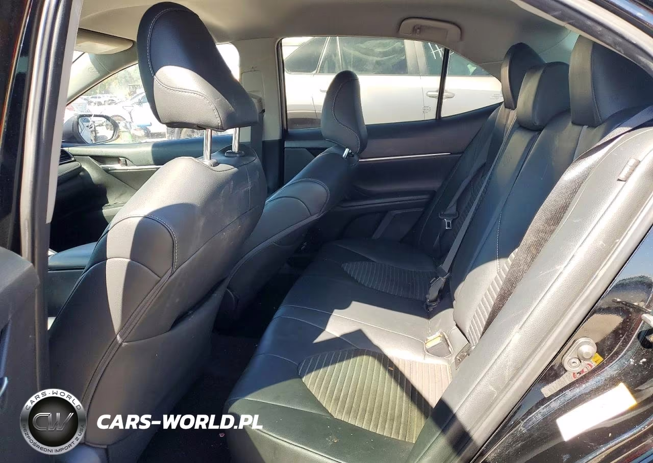 2019 Toyota Camry Se VIN:4T1B11HK5KU231758 - 10