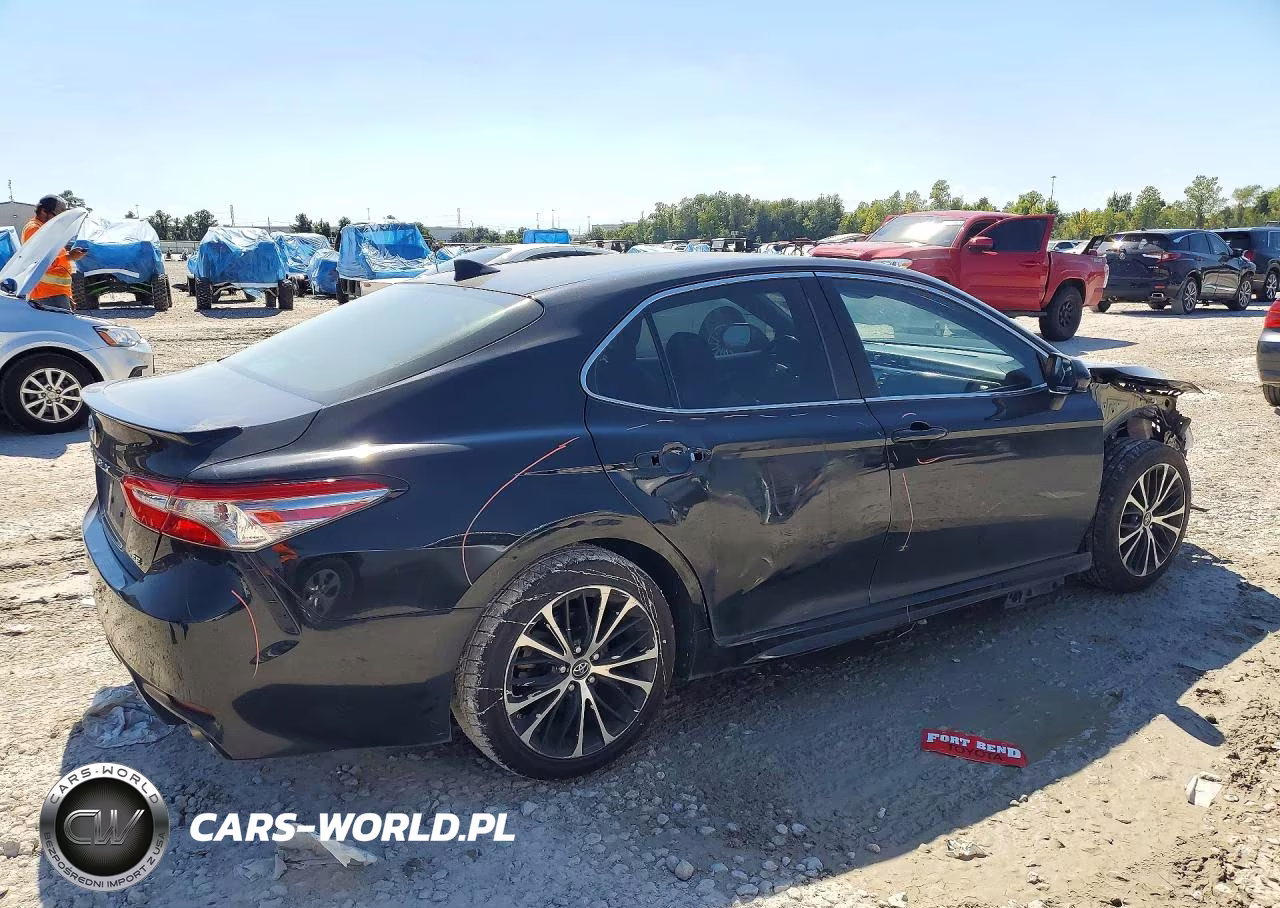 2019 Toyota Camry Se VIN:4T1B11HK5KU231758 - 3