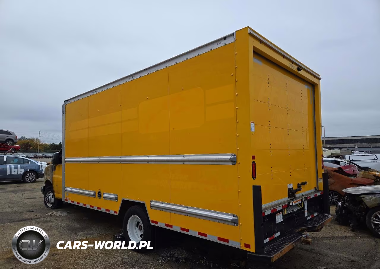 2023 GMC Savana Box Truck VIN:7GZ37TC72PN003243 - 2