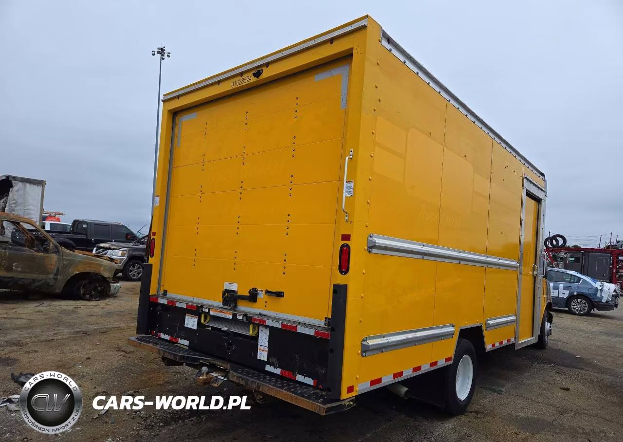 2023 GMC Savana Box Truck VIN:7GZ37TC72PN003243 - 3