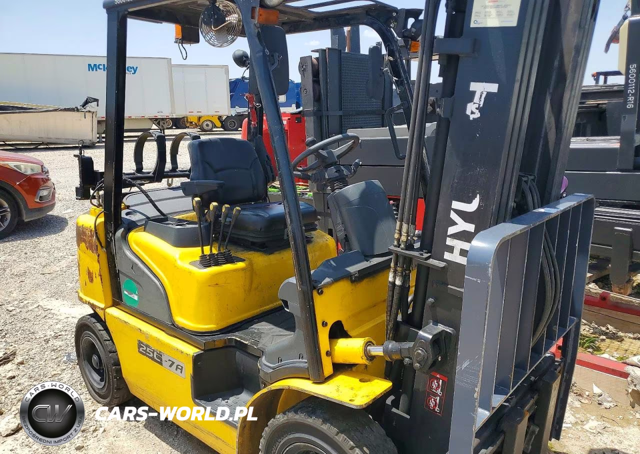 2016 Hyundai 25L-7A Forklift VIN:HHKHHF08EF0002558 - 9