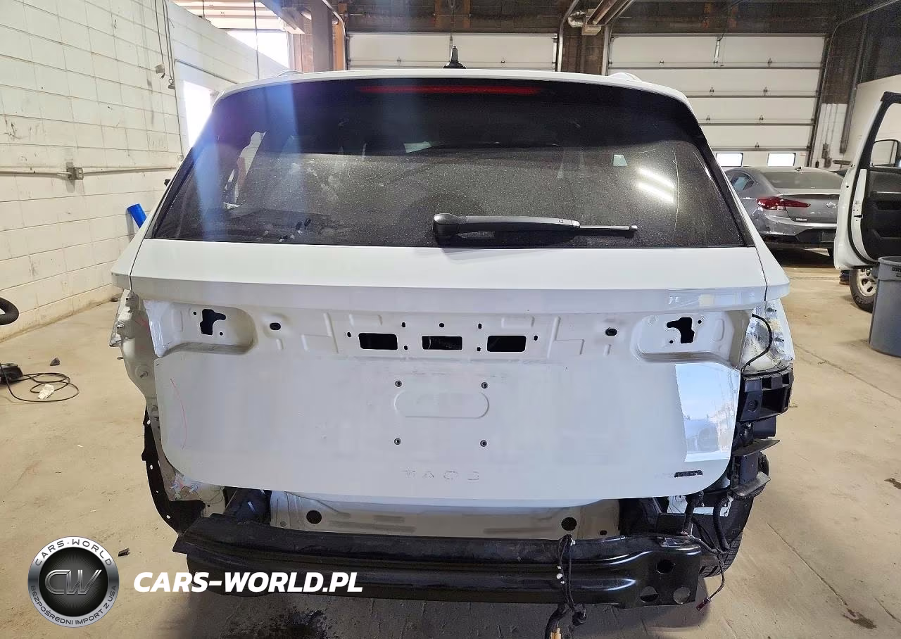 2025 Volkswagen Taos Sel VIN:3VV4C7B26SM058079 - 6