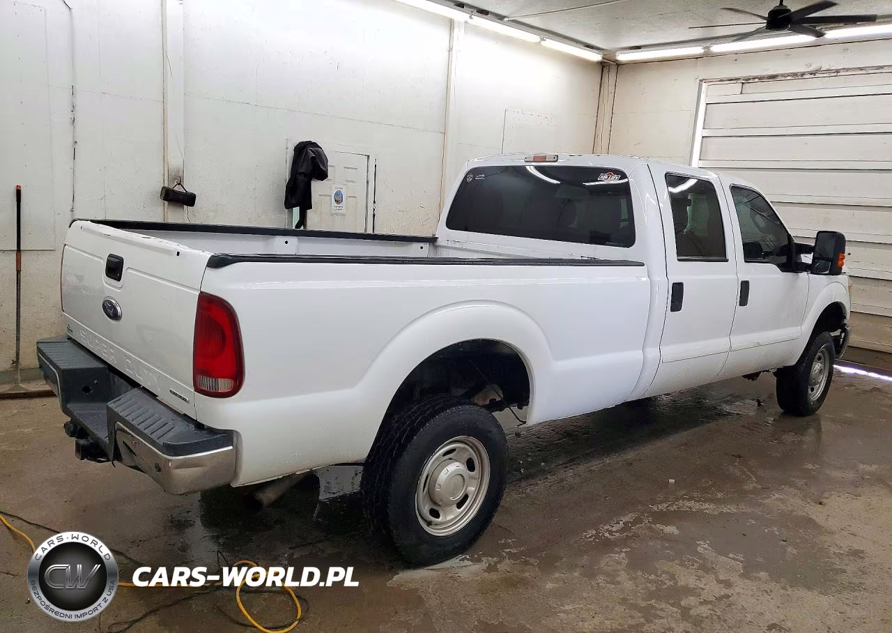 2014 Ford F250 Super Duty VIN:1FT7W2B64EEB63870 - 3