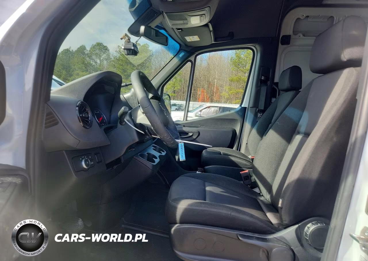 2025 Mercedes-Benz Sprinter 2500 VIN:W1Y4KCHYXST228897 - 7
