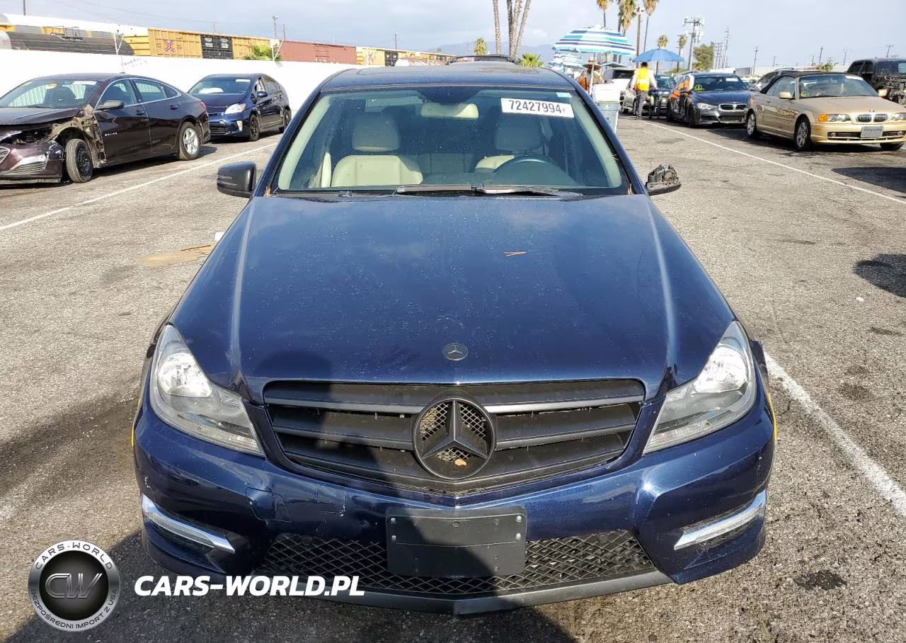 2010 Mercedes-Benz C VIN:WDDGF4HB1CA645951 - 5