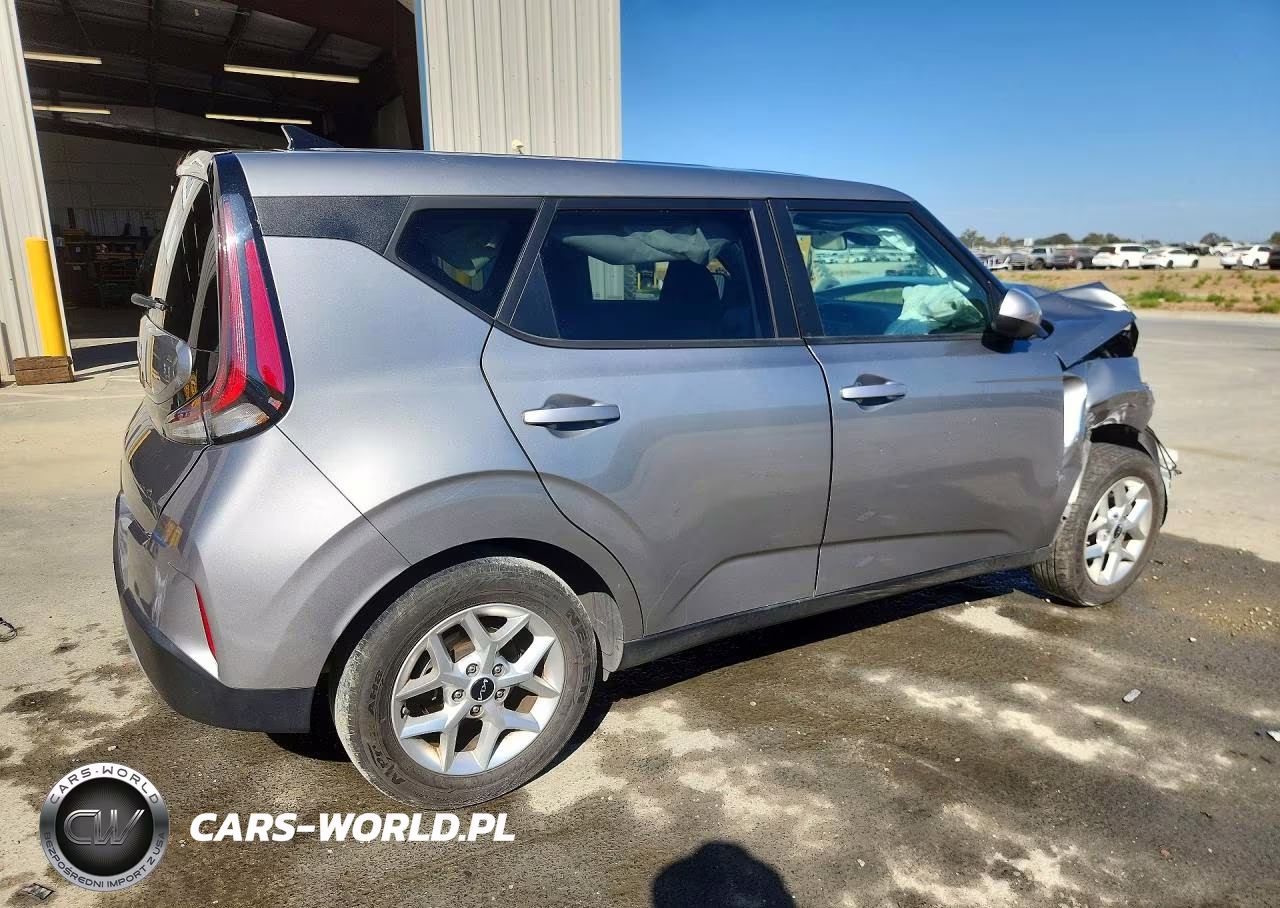 2025 Kia Soul Lx VIN:KNDJ23AU6S7931016 - 3