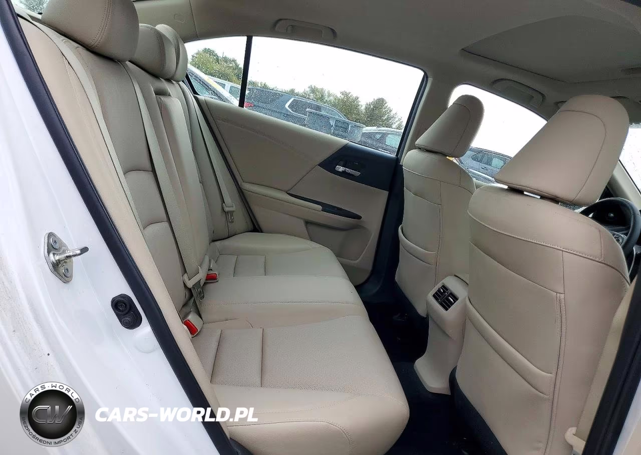 2015 Honda Accord Touring VIN:1HGCR3F91FA013550 - 10
