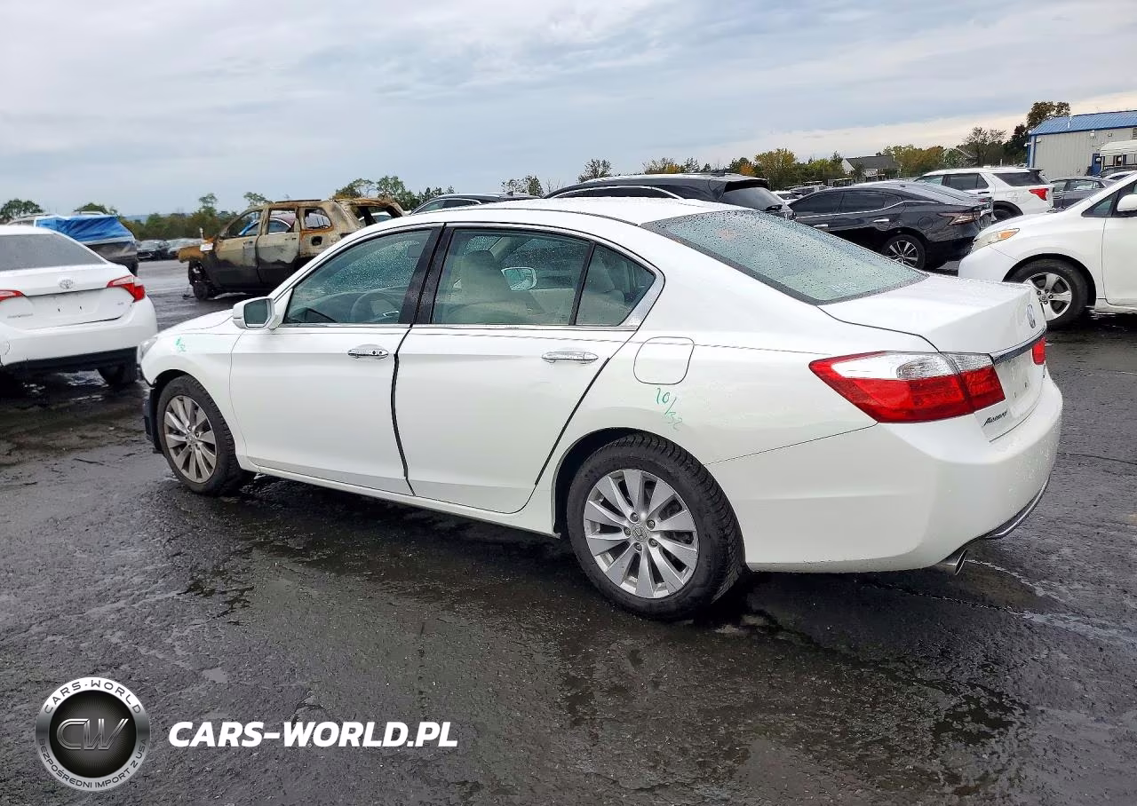 2015 Honda Accord Touring VIN:1HGCR3F91FA013550 - 2
