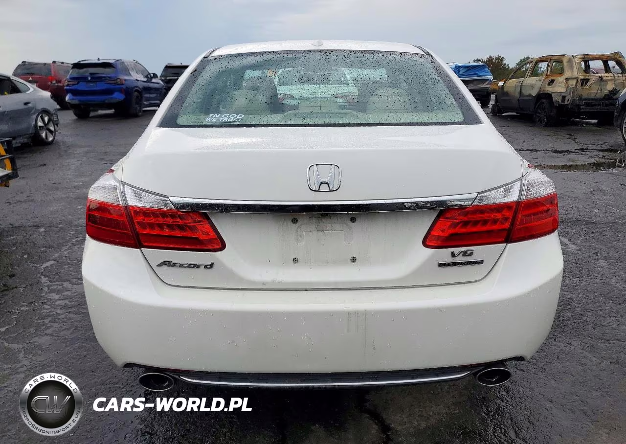 2015 Honda Accord Touring VIN:1HGCR3F91FA013550 - 6