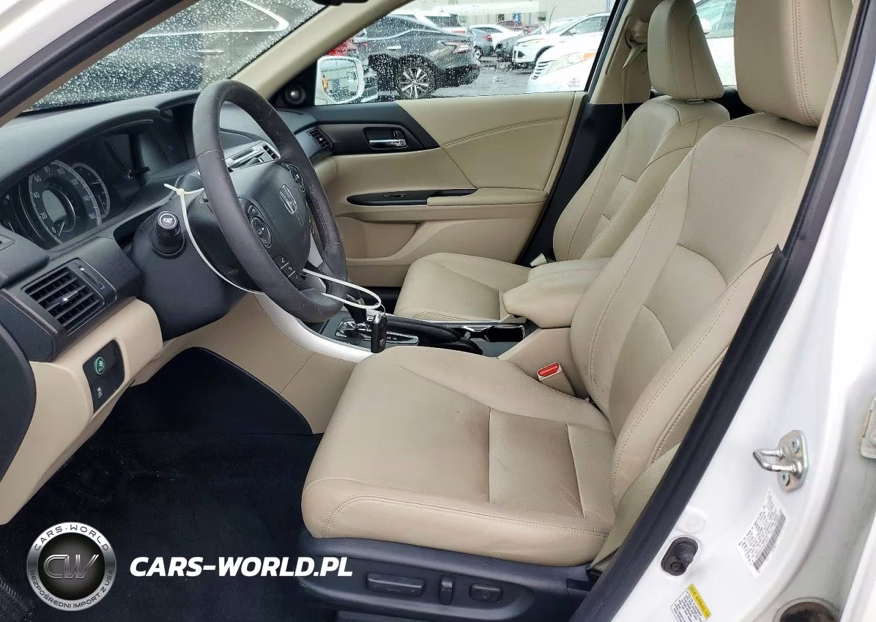 2015 Honda Accord Touring VIN:1HGCR3F91FA013550 - 7