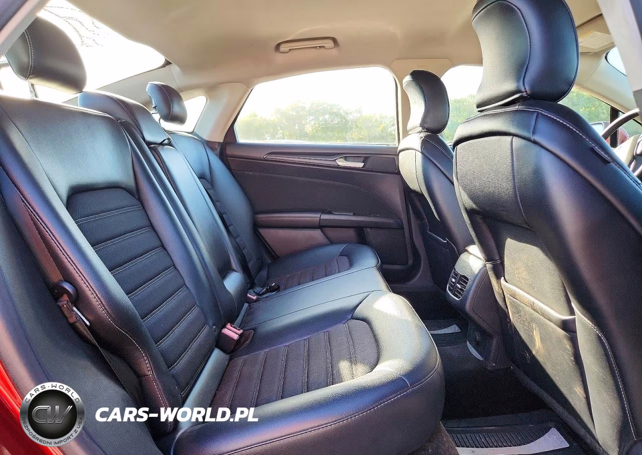 2018 Ford Fusion Se VIN:3FA6P0HD8JR240000 - 10
