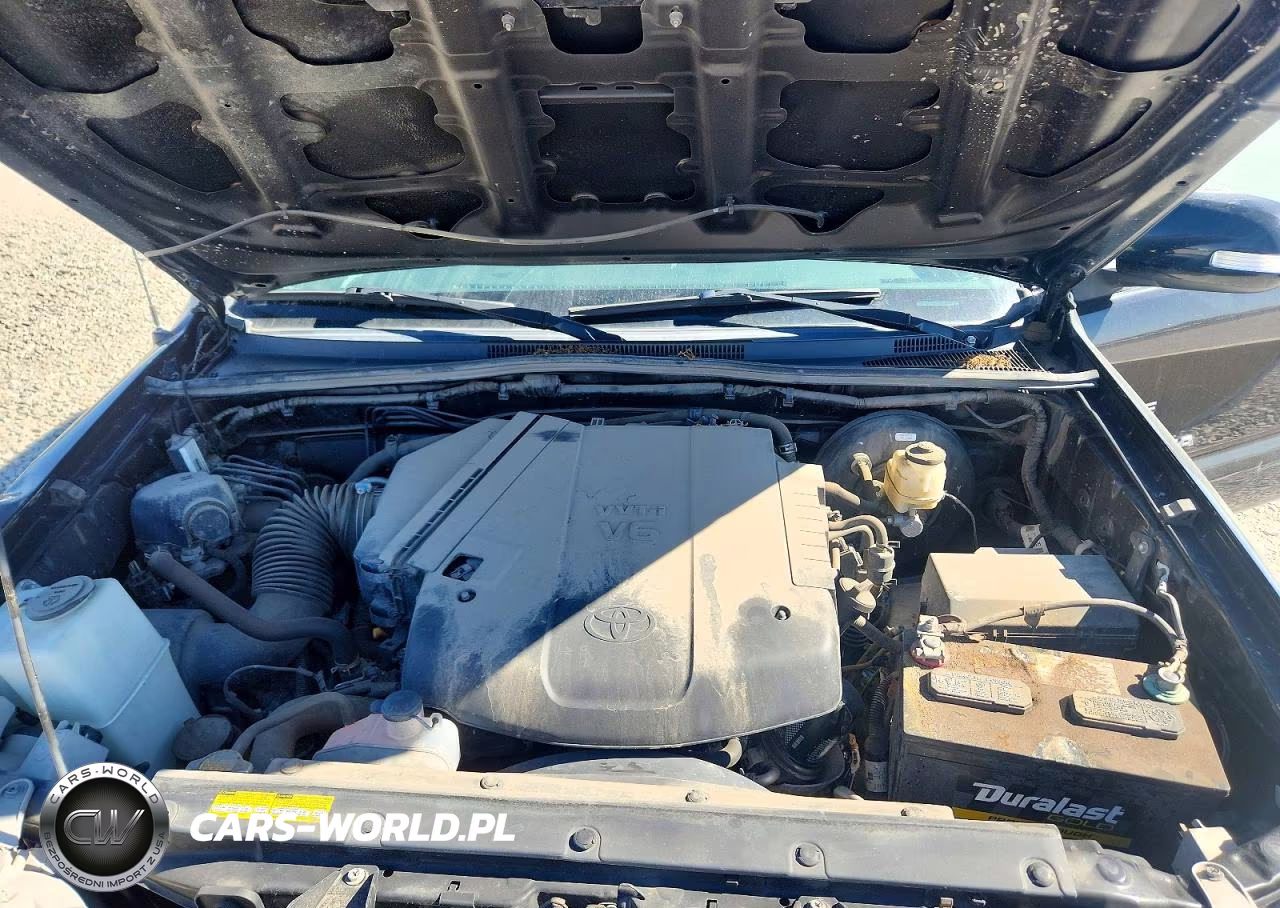2015 Toyota Tacoma V6 VIN:3TMLU4EN2FM191388 - 11