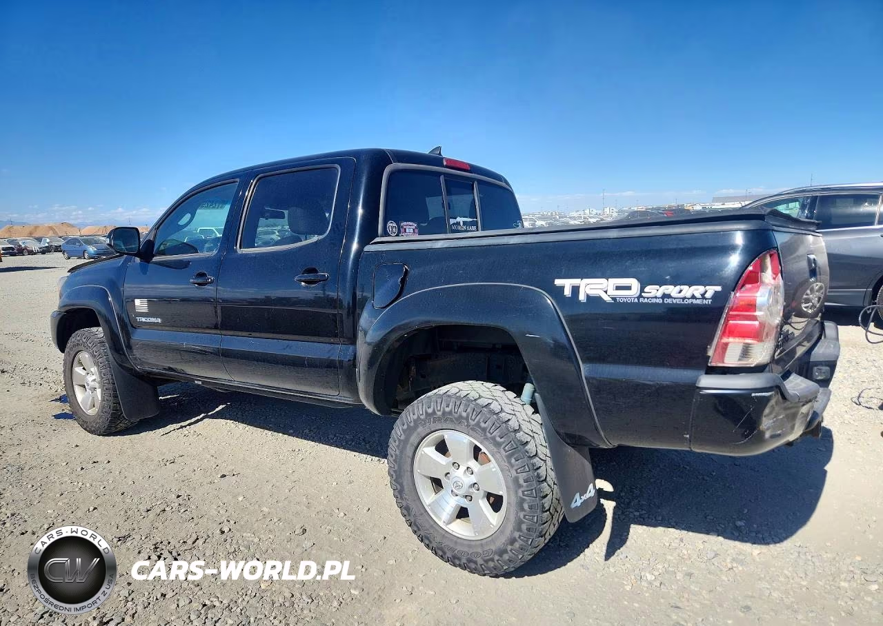 2015 Toyota Tacoma V6 VIN:3TMLU4EN2FM191388 - 2