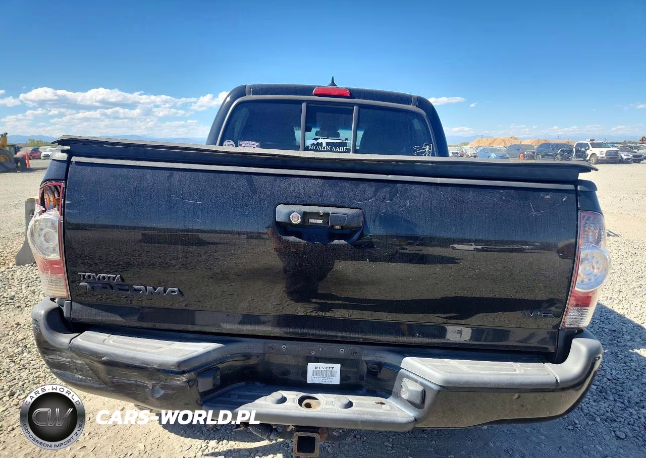 2015 Toyota Tacoma V6 VIN:3TMLU4EN2FM191388 - 6
