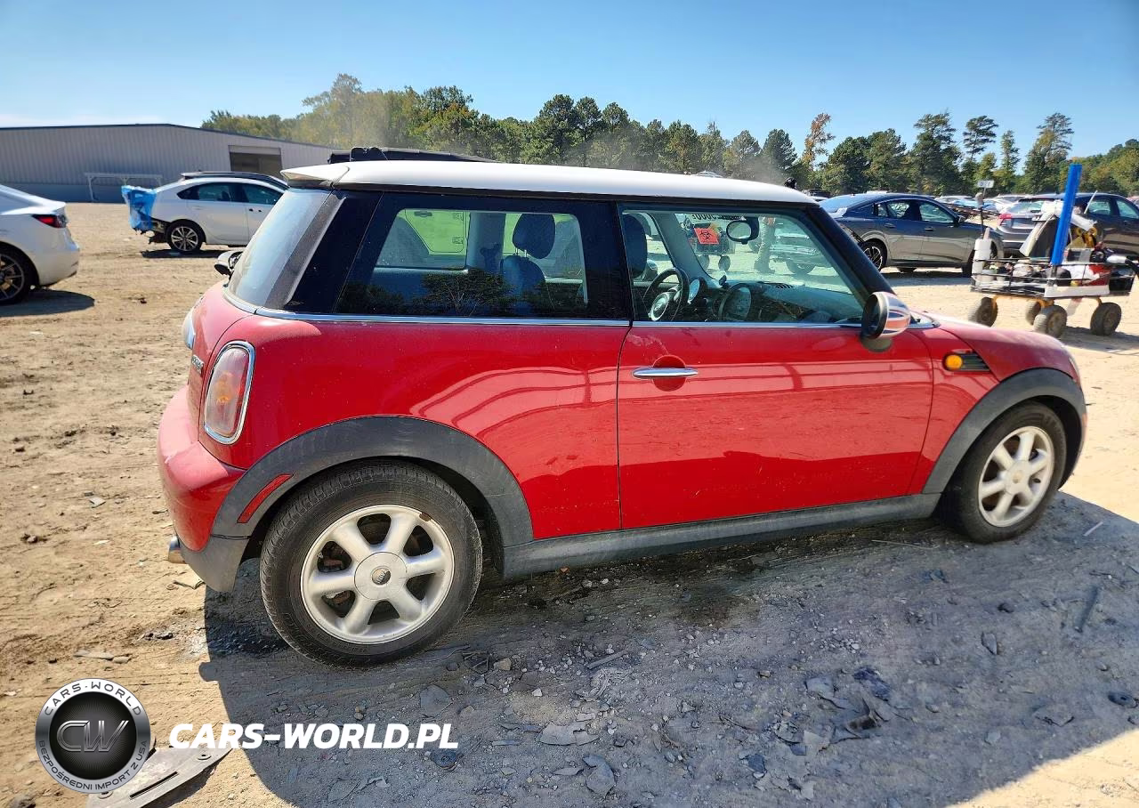 2010 Mini Cooper VIN:WMWMF3C58ATU77880 - 3