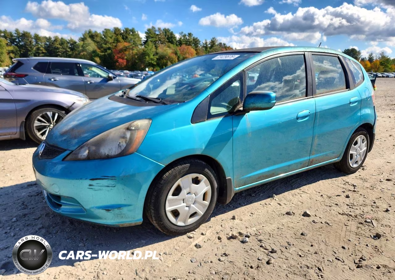 2013 Honda Fit VIN:JHMGE8H35DC048321 - 1