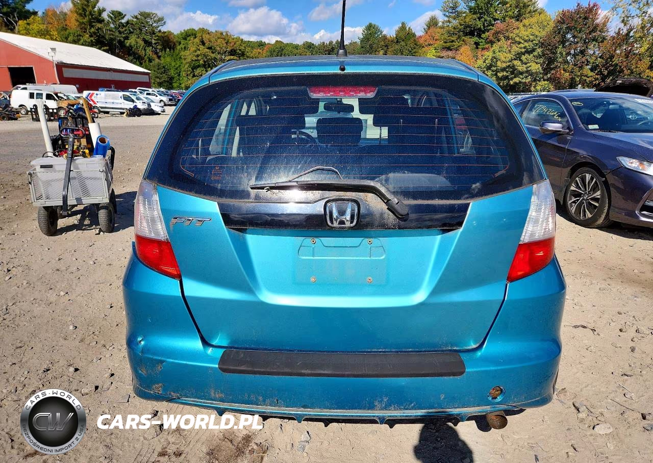 2013 Honda Fit VIN:JHMGE8H35DC048321 - 6