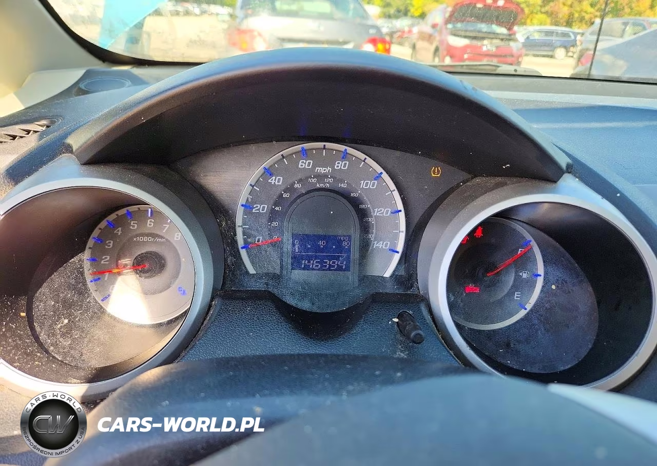2013 Honda Fit VIN:JHMGE8H35DC048321 - 9