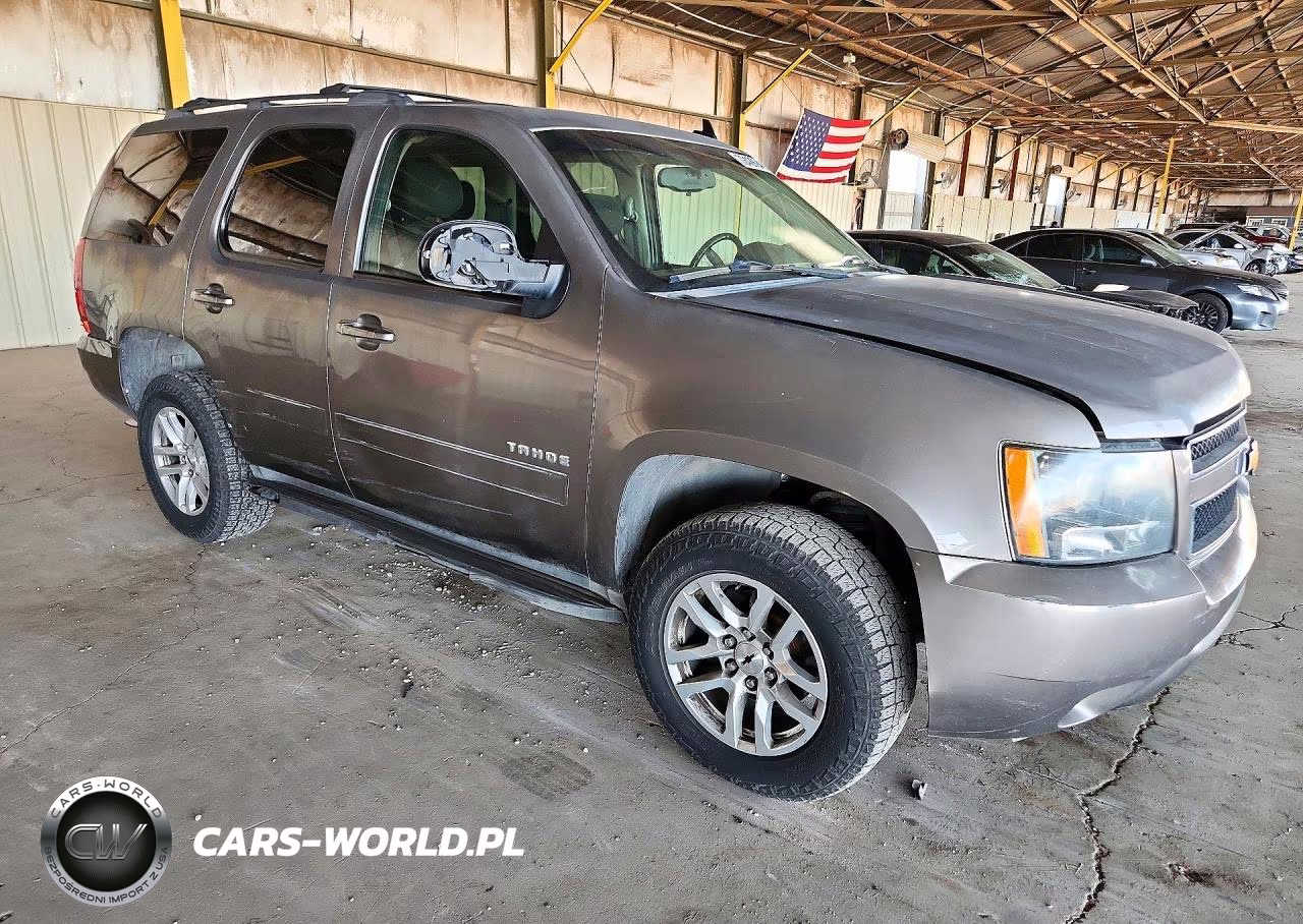 2013 Chevrolet Tahoe K1500 Ls VIN:1GNSKAE03DR178818 - 4