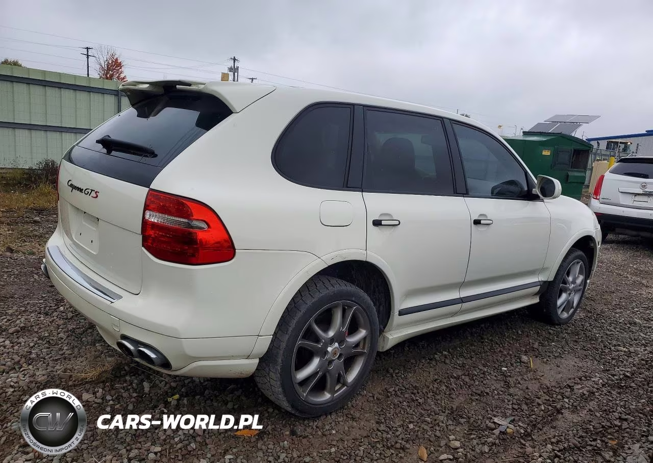 2010 Porsche Cayenne Gts VIN:WP1AD2APXALA60527 - 3