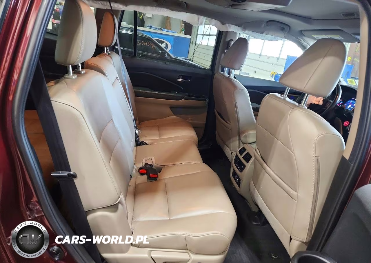 2022 Honda Pilot Touring VIN:5FNYF6H91NB000153 - 10