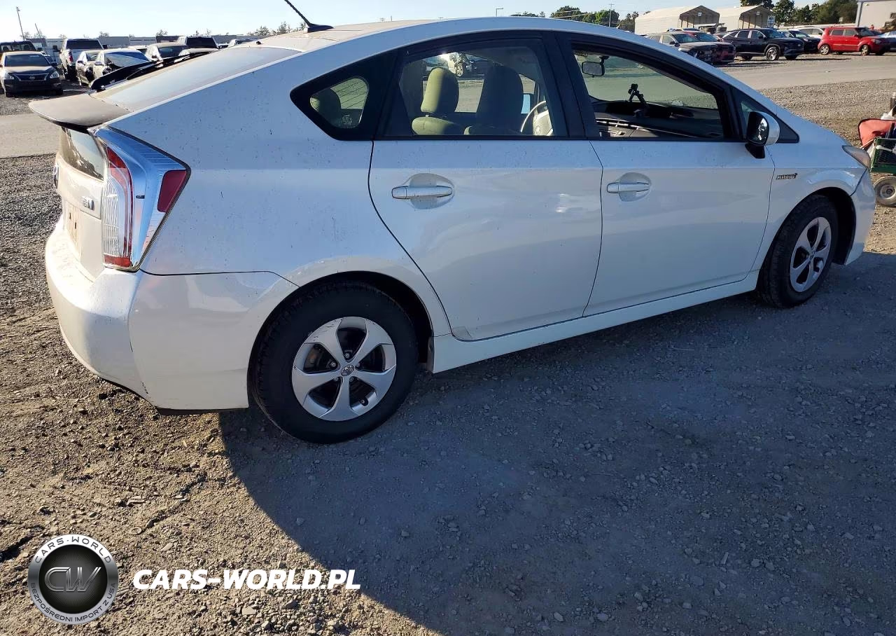 2012 Toyota Prius Three VIN:JTDKN3DU7C5511723 - 3