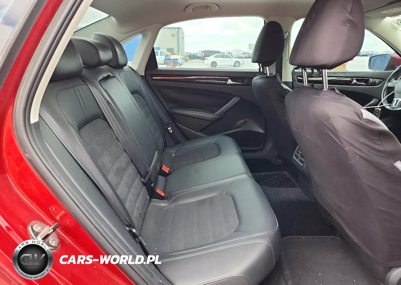 2015 Volkswagen Passat Sel VIN:1VWCV7A32FC012929 - 10