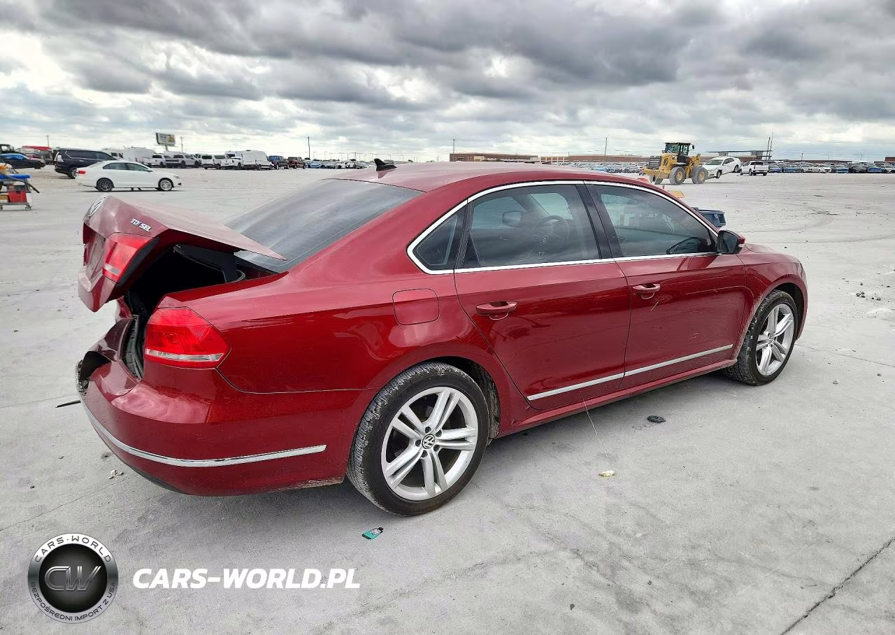 2015 Volkswagen Passat Sel VIN:1VWCV7A32FC012929 - 3