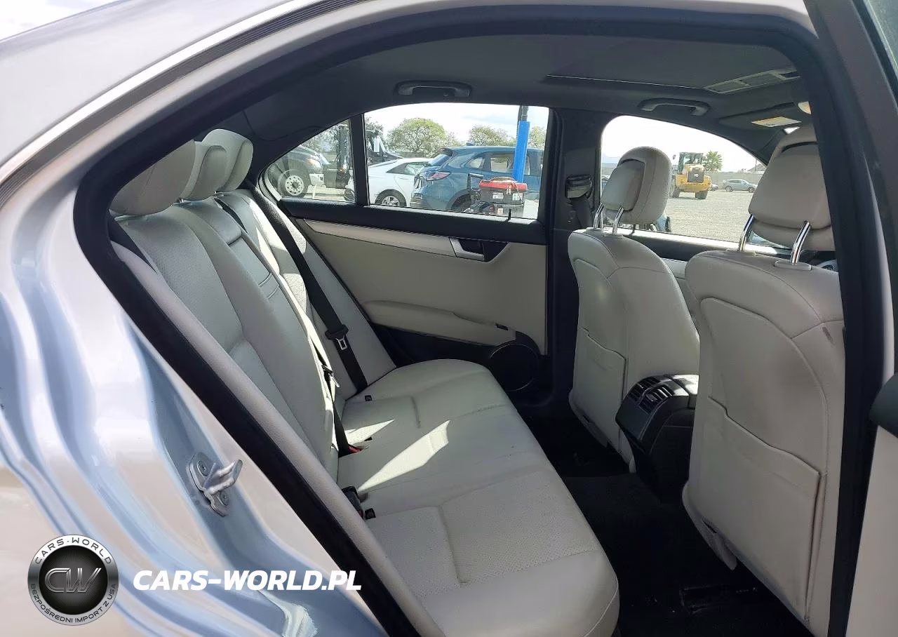 2012 Mercedes-Benz C 250 VIN:WDDGF4HB9CR234072 - 10