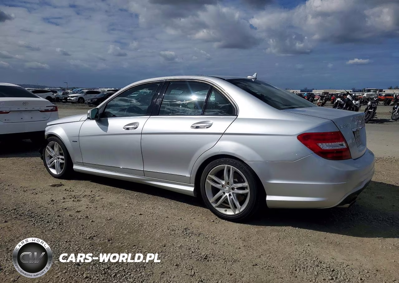2012 Mercedes-Benz C 250 VIN:WDDGF4HB9CR234072 - 2