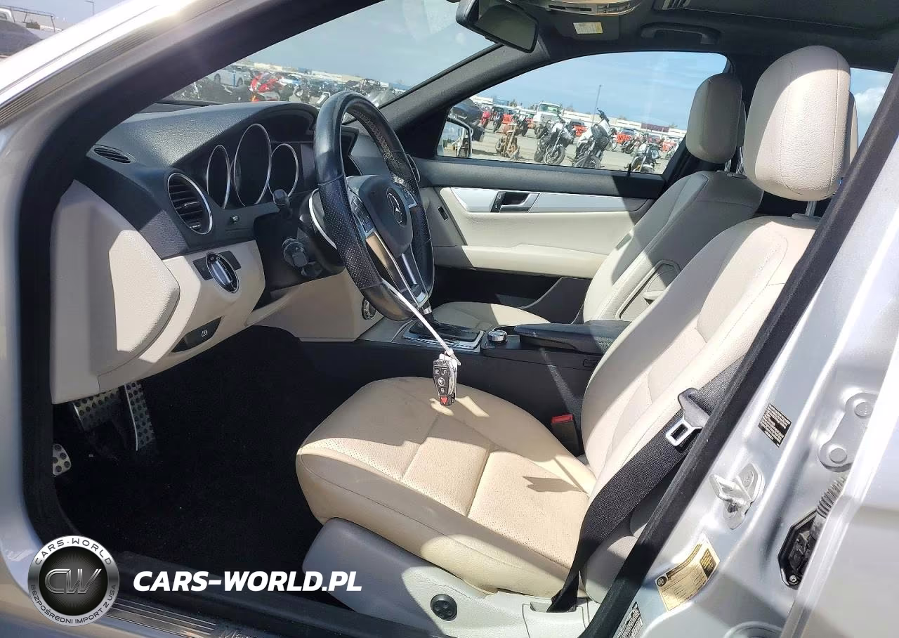 2012 Mercedes-Benz C 250 VIN:WDDGF4HB9CR234072 - 7