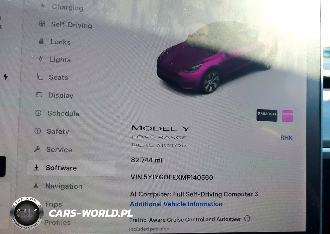 2021 Tesla Model Y VIN:5YJYGDEEXMF140560 - 9