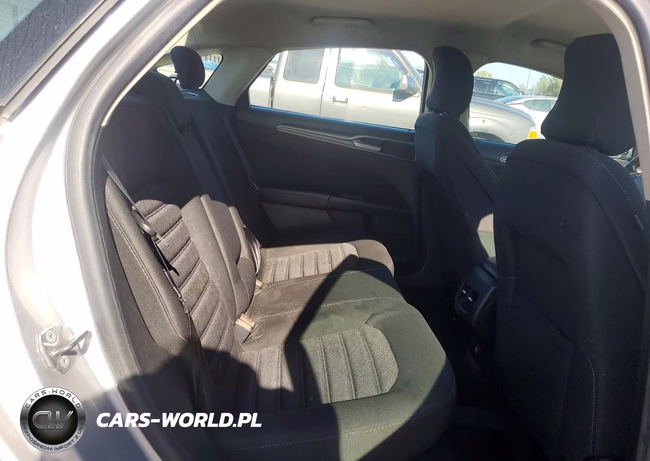 2018 Ford Fusion Se Hybrid VIN:3FA6P0LU1JR195036 - 10