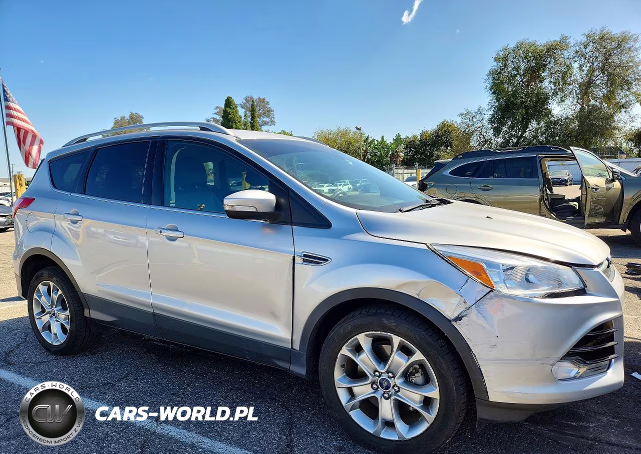 2015 Ford Escape Titanium VIN:1FMCU0J9XFUA25631 - 4