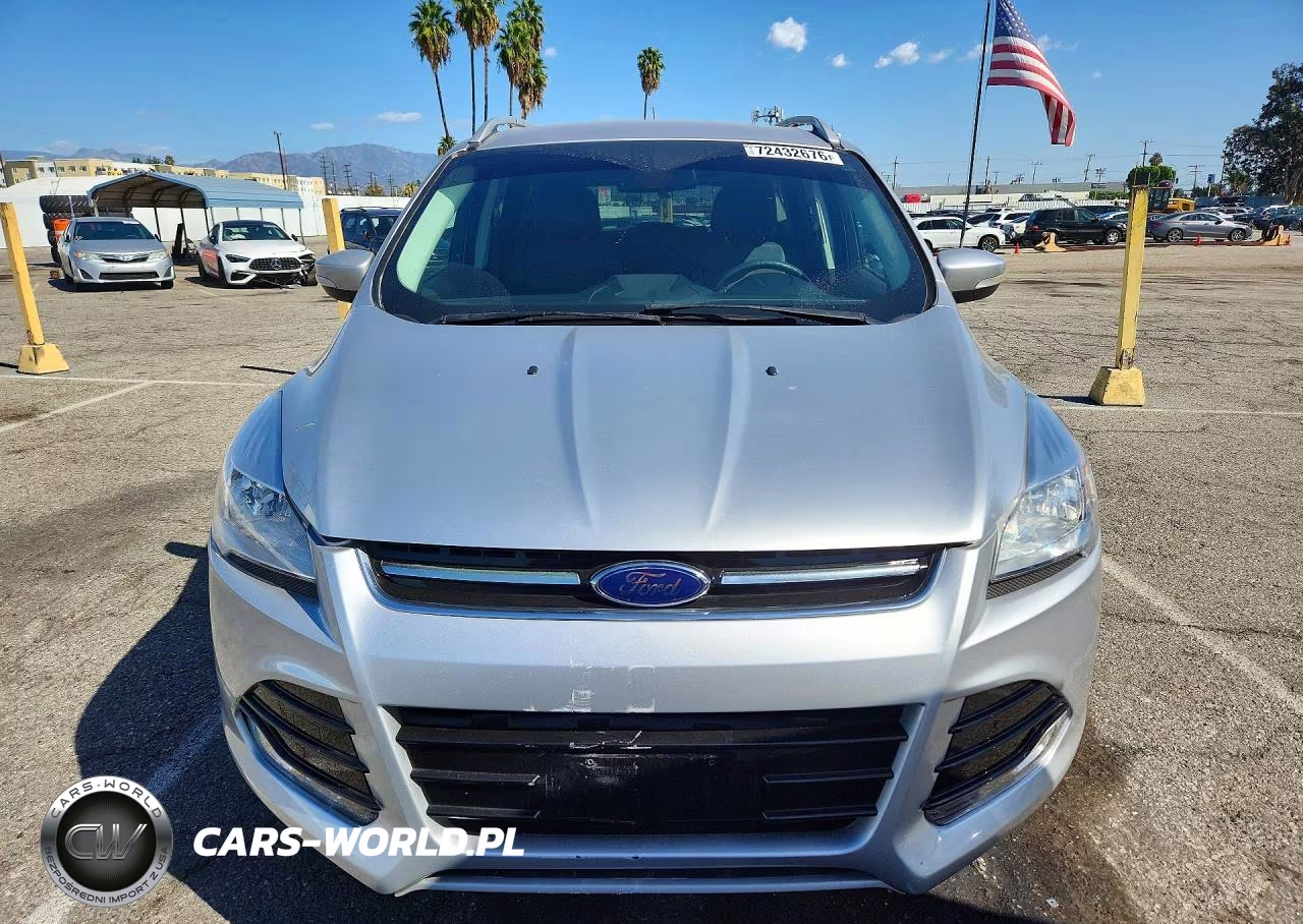 2015 Ford Escape Titanium VIN:1FMCU0J9XFUA25631 - 5