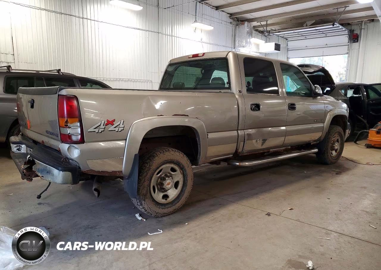 2001 Chevrolet Silverado K2500 Heavy Duty VIN:1GCHK23U31F142087 - 3