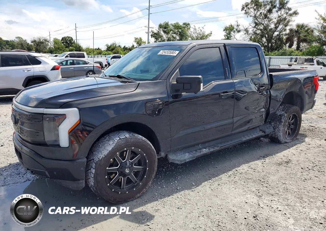 2022 Ford F150 Lightning Pro – zdjęcie 1 z 13