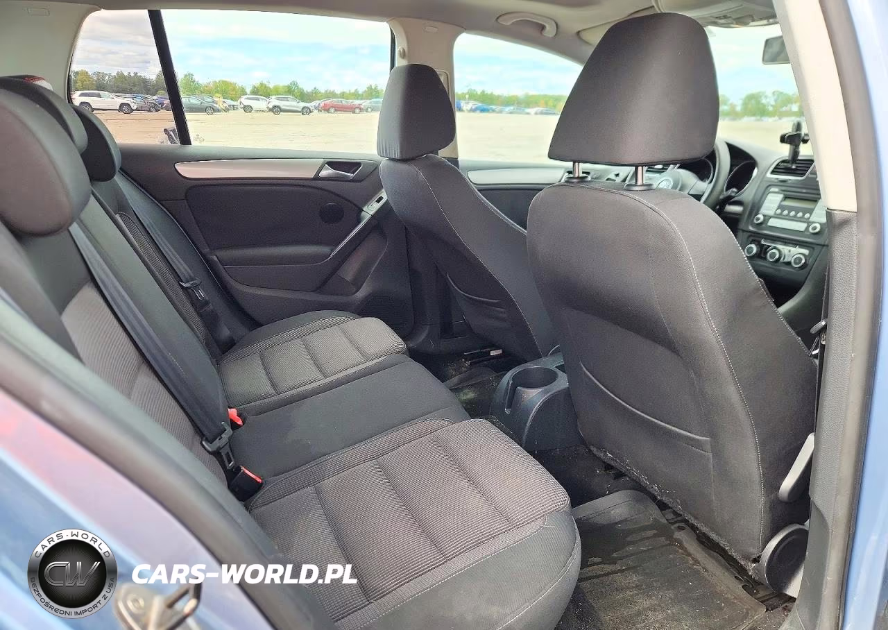 2010 Volkswagen Golf VIN:WVWDA7AJ8AW102188 - 10