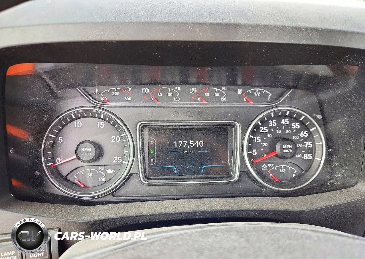 2019 International Lt625 Semi Truck VIN:3HCDZTZRXKL723129 - 9