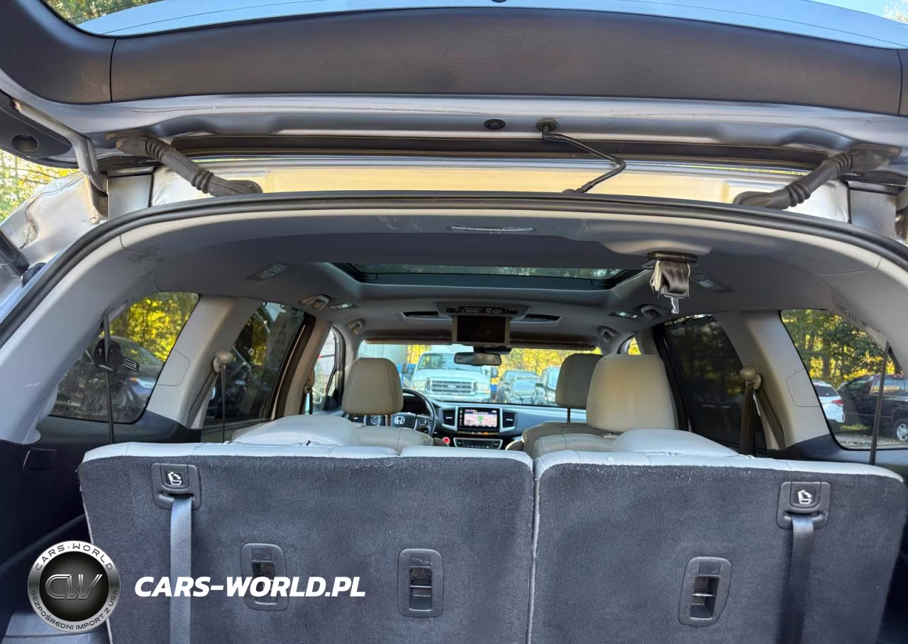 2016 Honda Pilot Elite VIN:5FNYF6H07GB018189 - 11