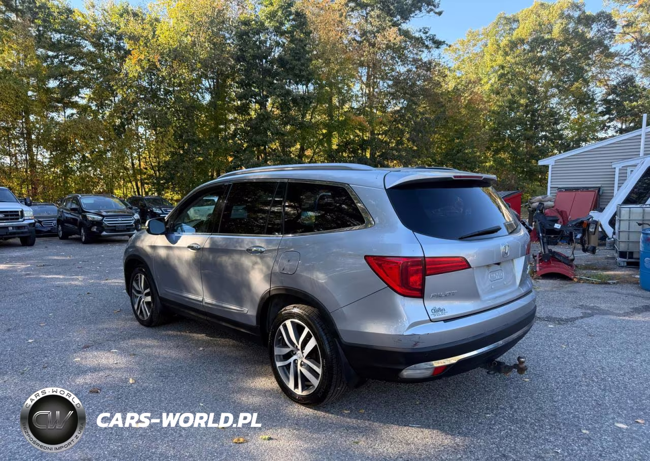 2016 Honda Pilot Elite VIN:5FNYF6H07GB018189 - 3