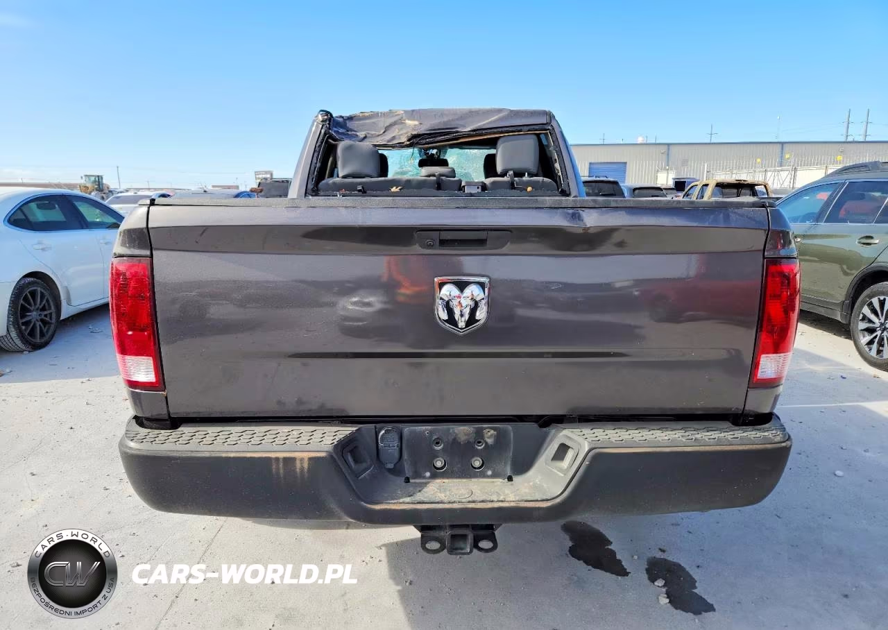 2019 Ram 1500 Classic Tradesman VIN:1C6RR6FG5KS722437 - 6