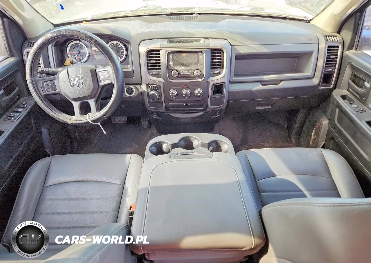 2019 Ram 1500 Classic Tradesman VIN:1C6RR6FG5KS722437 - 8