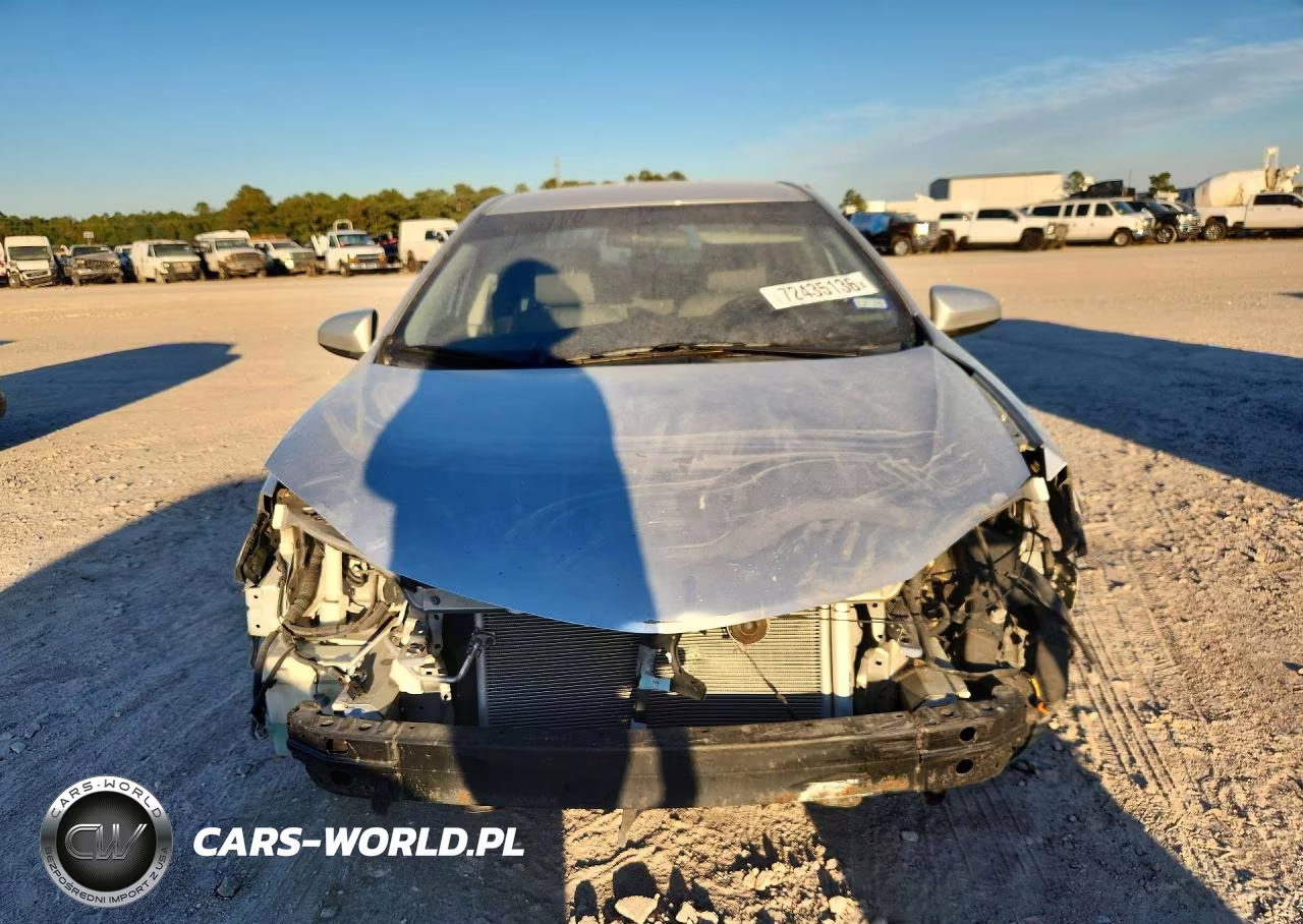 2015 Toyota Corolla Le VIN:2T1BURHE1FC423427 - 5