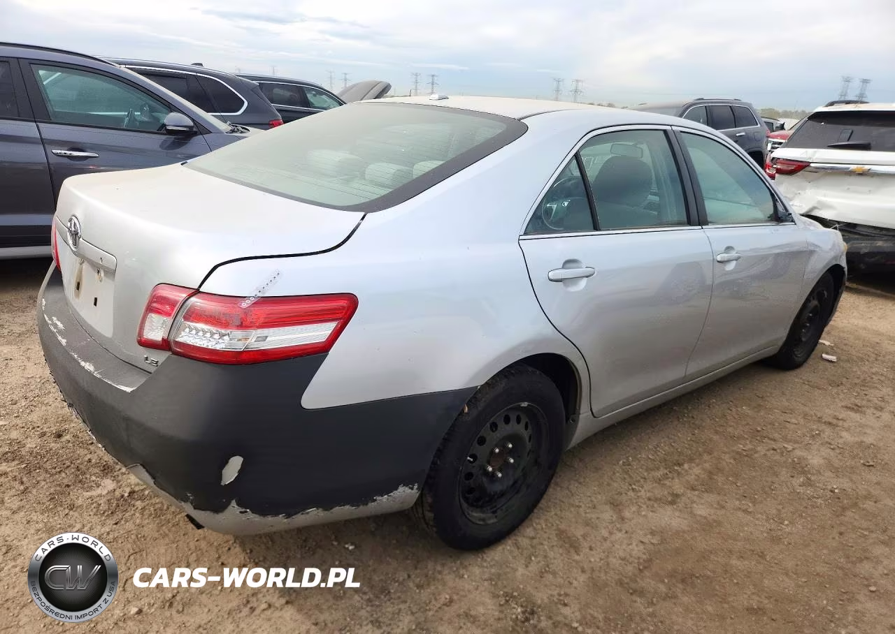 2010 Toyota Camry Le VIN:4T1BF3EK7AU061905 - 3