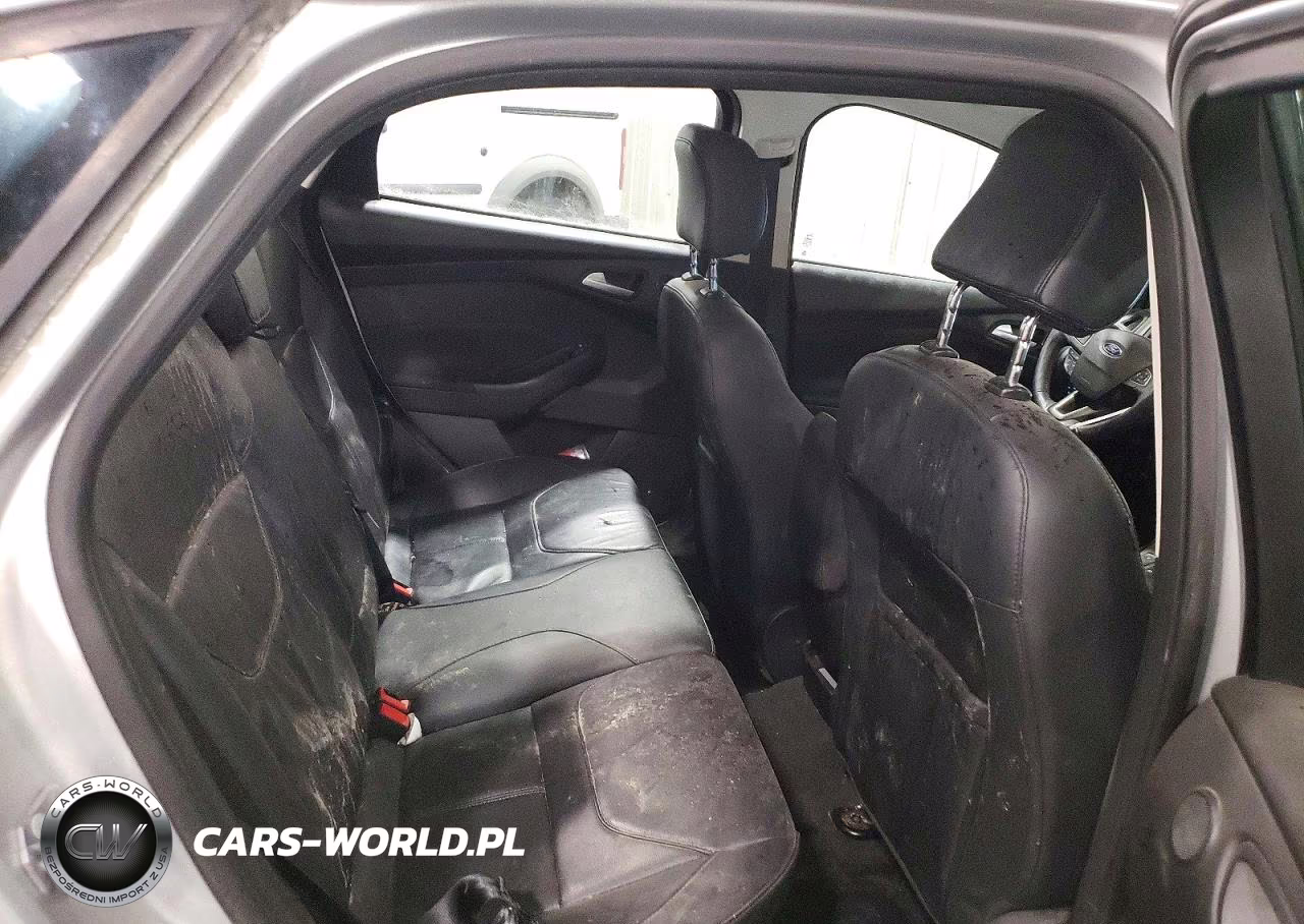 2017 Ford Focus Titanium VIN:1FADP3J22HL206919 - 10
