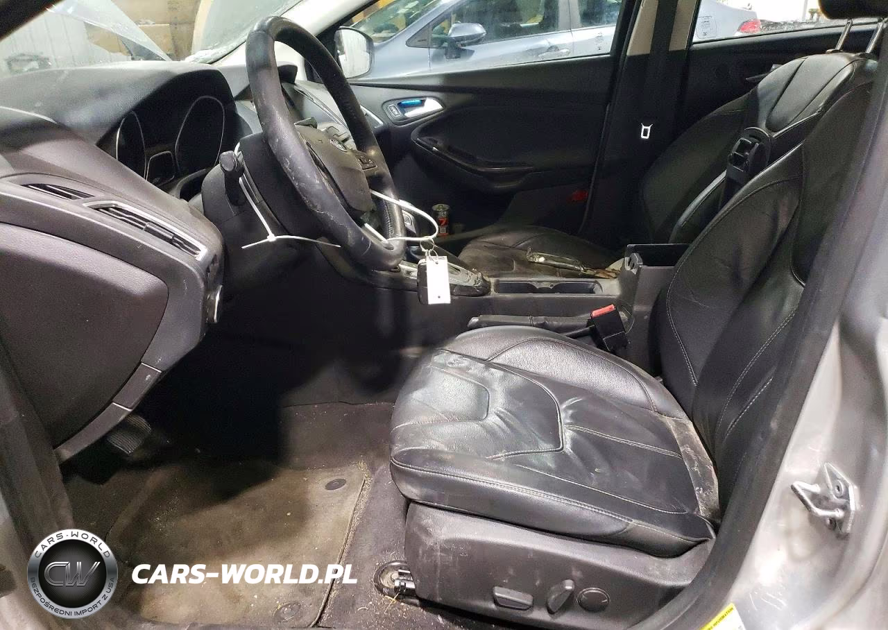 2017 Ford Focus Titanium VIN:1FADP3J22HL206919 - 7