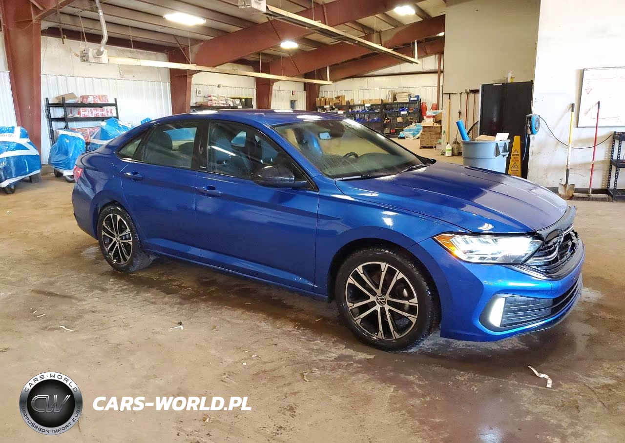 2023 Volkswagen Jetta Sport VIN:3VWAM7BU8PM026397 - 4